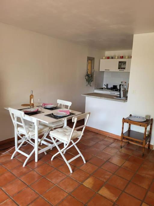 Cosy Rez-De-Jardin De Villa Brignoles Exteriér fotografie